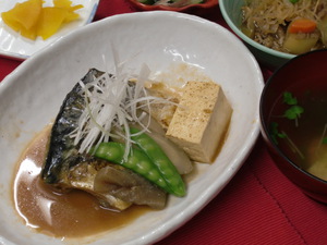 9月１７日サバと野菜の味噌煮.JPG
