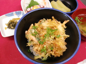 12月5日駿河湾由比産桜海老のかき揚げ丼.JPG