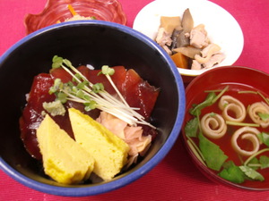 7月24日鮪漬け丼.JPG