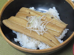 2月9日穴子山椒煮丼.JPG