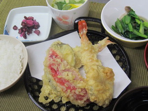 4月16日海老と白身魚の天ぷら.JPG
