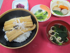 6月15日穴子の山椒煮丼.JPG