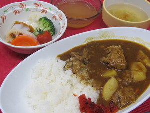 6月17日カレーライス.JPG