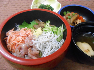 10月11日伊豆特産丼.JPG