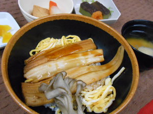 1月3日穴子丼.JPG