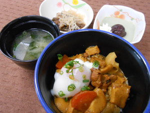 ３月13日和風根菜カレー丼.JPG