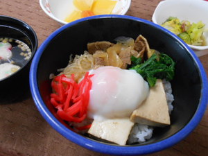 4月15日すき焼き丼.JPG