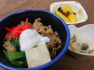 6月4日すき焼き丼.JPG