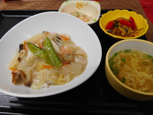 7月22日中華丼.JPG