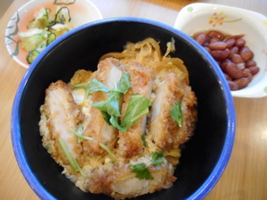 10月13日　カツ丼.JPG