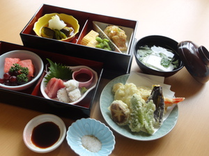 8月和食弁当.JPG