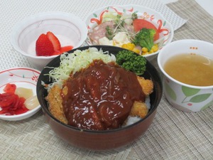 ６月２日昼食.JPG