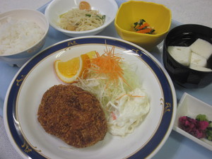 8月25日夕食（ブログ）.jpg