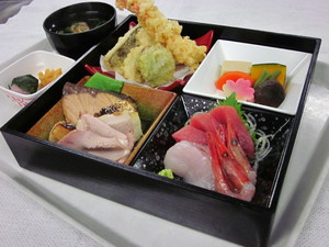 3月24日夕食(特別食).JPG