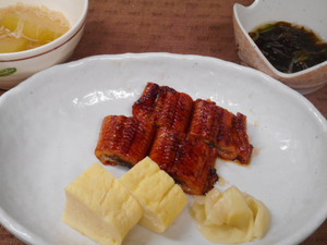 3月5日　鰻の蒲焼きと出し巻き玉子.JPG