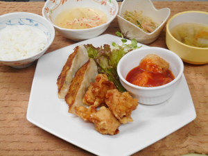 9月26日　中華三味（焼き餃子・唐揚げ・エビチリ）.JPG