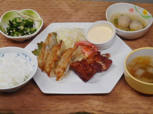 9月9日　チキン南蛮と焼き餃子.JPG