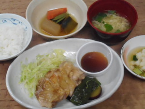 美味鶏のステーキ和風おろしソース.JPG