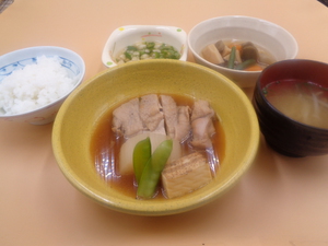 5月25日　鶏もも肉の梅煮.JPG