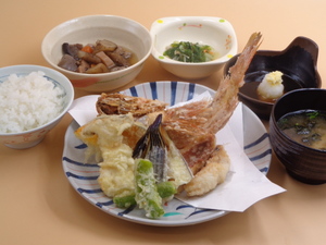10月15日　秋野菜とカサゴの姿揚げ.JPG