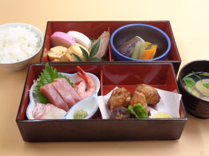 10月19日　秋の懐石弁当.JPG