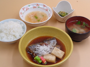 10月2日　骨まで食べられる秋刀魚の梅煮.JPG