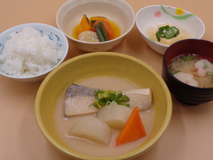 3月4日　寒鰤の酒粕煮.JPG