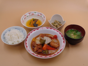 5月14日彩野菜の酢鶏.JPG