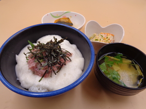 7月1日　ねぎとろ山かけ丼.JPG