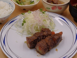 7月20日　牛肉の野菜巻き.JPG