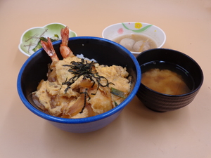 7月25日　天とじ丼.JPG