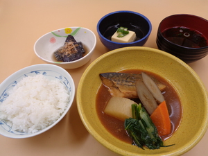 7月4日　鯖と野菜の味噌煮.JPG