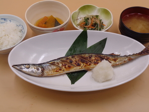 秋刀魚の塩焼き.JPG