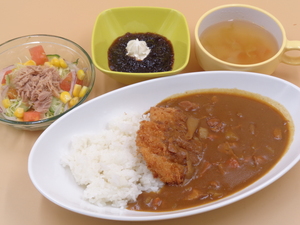 10月31日カツカレーライス.JPG