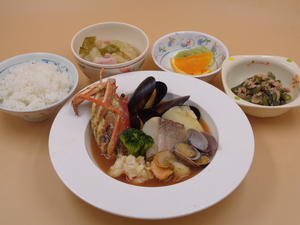 1月15日甘鯛と魚介のブイヤベース　2000円.JPG