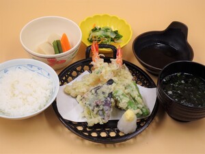 4月11日　海老と野菜の香味揚げ天ぷら.jpg