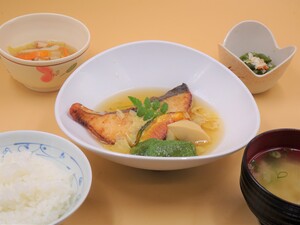 5月17日　鰆とよもぎ麩の湯葉あんかけ.JPG