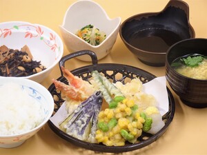 7月15日　海老と野菜の天ぷらと.JPG