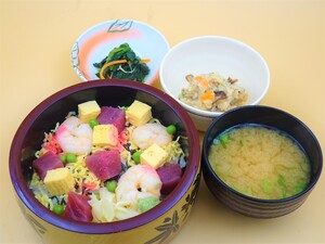 9月20日　鮪と海老のバラちらし寿司.JPG