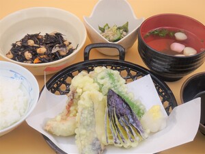 9月22日　カサゴ・太刀魚・舞茸・茄子の天ぷら.jpg