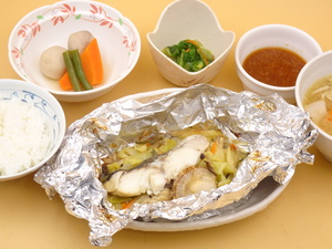 2月28日　鱈と野菜のホイル焼き.JPG