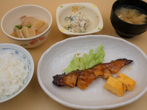 5月7日　カレイの木の芽焼き.JPG