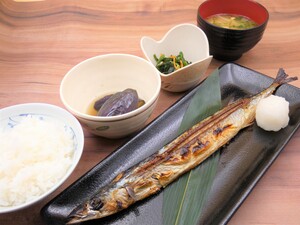 秋刀魚の塩焼き.jpg