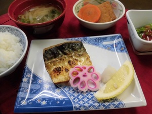 神夕20191019　昼食.JPG