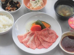 神夕20220412焼肉定食.jpg