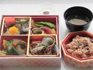 神夕20220721松花堂弁当.jpg