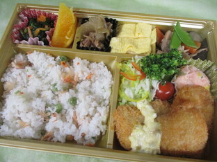 4.5 お花見弁当.JPG