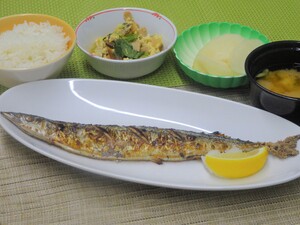 10.10秋刀魚塩焼き.jpg