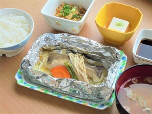 2022.9.8 カレイのホイル包み焼.jpg