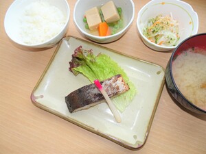 ブリの粕漬け焼き.JPG